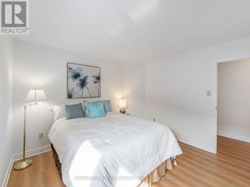 10 Lansdowne Drive, Brampton, ON - Indoor Photo Showing Bedroom