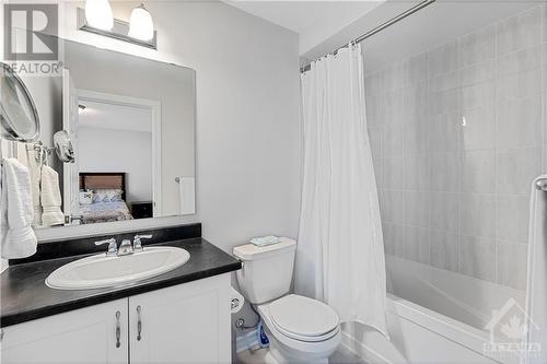 543 Arum Terrace, Ottawa, ON - Indoor Photo Showing Bathroom