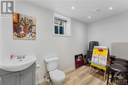 543 Arum Terrace, Ottawa, ON - Indoor Photo Showing Bathroom