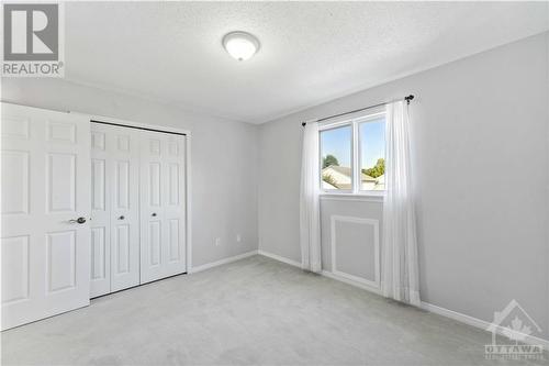 34 New Deighton Crescent, Ottawa, ON - Indoor Photo Showing Other Room