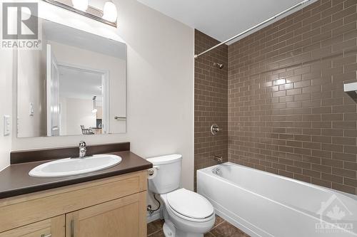 141 Potts Private Unit#307, Ottawa, ON - Indoor Photo Showing Bathroom