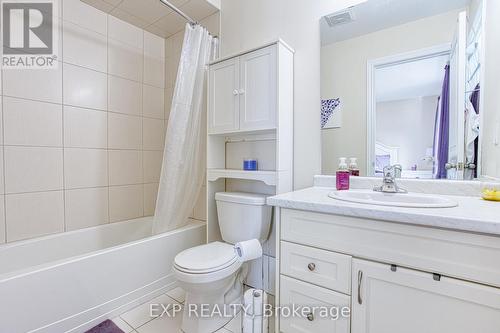 31 Mayland Trail, Hamilton, ON - Indoor Photo Showing Bathroom