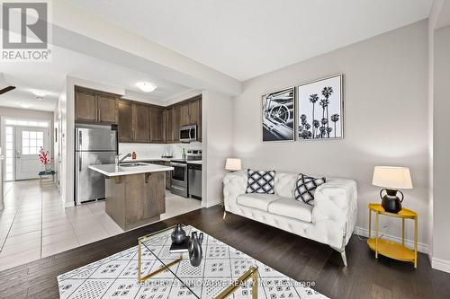 157 Fall Fair Way, Hamilton (Binbrook), ON - Indoor Photo Showing Kitchen