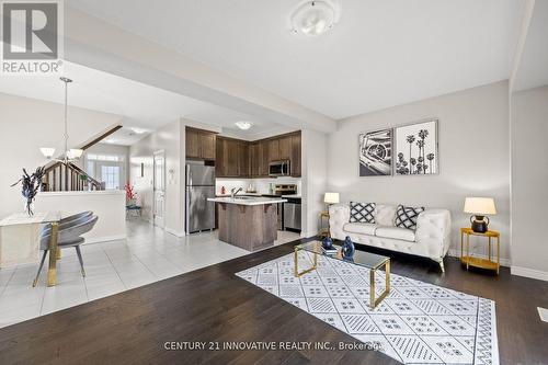 157 Fall Fair Way, Hamilton, ON - Indoor Photo Showing Living Room