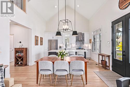 337 Yellow Birch Crescent, Blue Mountains, ON - Indoor Photo Showing Dining Room