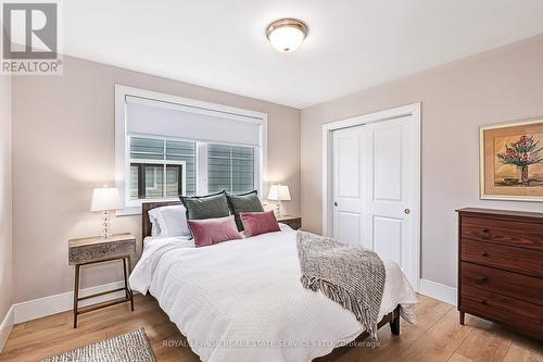 337 Yellow Birch Crescent, Blue Mountains, ON - Indoor Photo Showing Bedroom