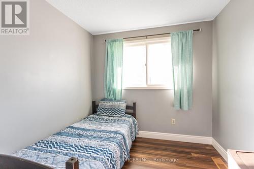 8 Canterbury Drive, St. Catharines, ON - Indoor Photo Showing Bedroom