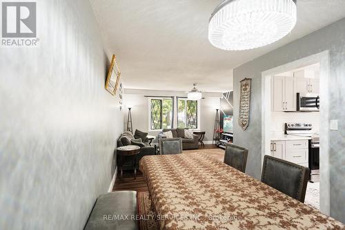 8 Canterbury Drive, St. Catharines, ON - Indoor Photo Showing Dining Room