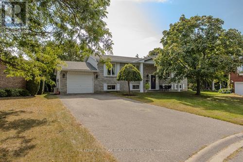 18 Ilona Court, Brant, ON - Outdoor With Facade