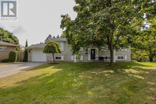 18 Ilona Court, Brant, ON - Outdoor