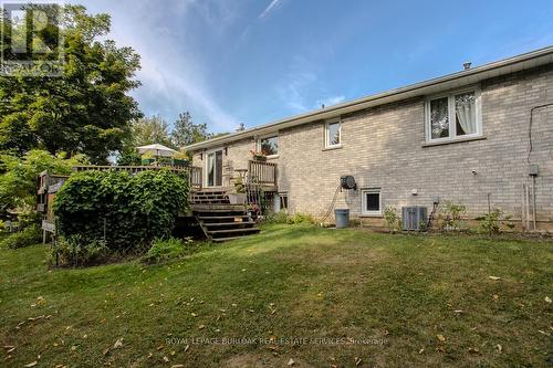 18 Ilona Court, Brant, ON - Outdoor