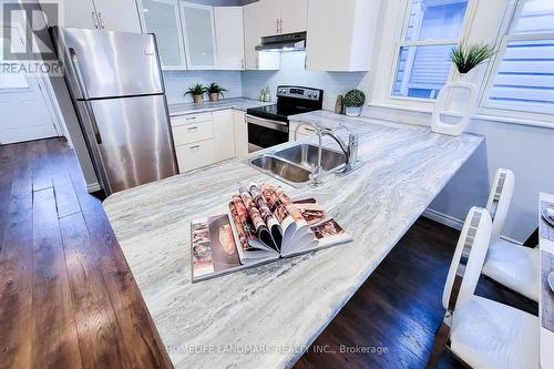 214 Mcanulty Boulevard, Hamilton (Crown Point), ON - Indoor Photo Showing Kitchen With Stainless Steel Kitchen With Double Sink