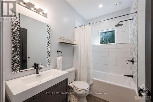 314 Maberly Station Road, Tay Valley, ON - Indoor Photo Showing Bathroom