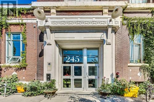 400 - 245 Carlaw Avenue, Toronto, ON - Outdoor