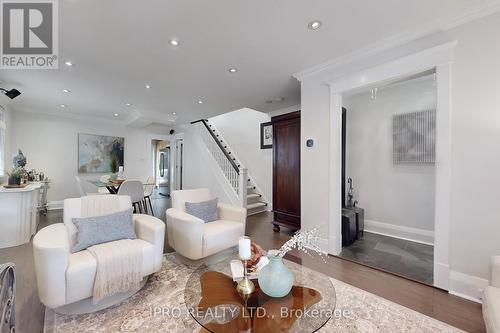 37 Kingsmount Park Road, Toronto (Woodbine Corridor), ON - Indoor Photo Showing Living Room