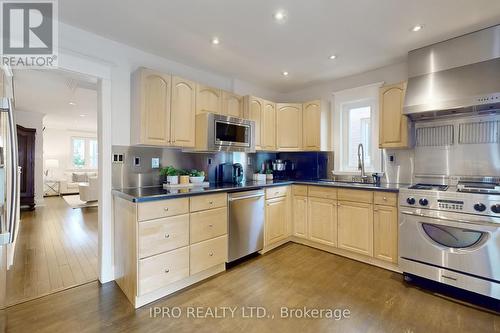 37 Kingsmount Park Road, Toronto (Woodbine Corridor), ON - Indoor Photo Showing Kitchen