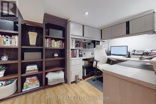 37 Kingsmount Park Road, Toronto, ON - Indoor Photo Showing Office