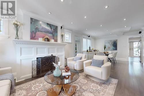 37 Kingsmount Park Road, Toronto (Woodbine Corridor), ON - Indoor Photo Showing Living Room