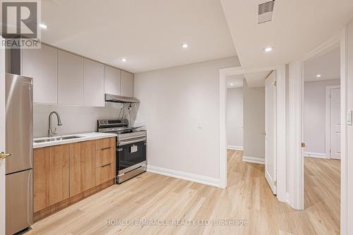 30 Chandler Drive, Toronto, ON - Indoor Photo Showing Kitchen