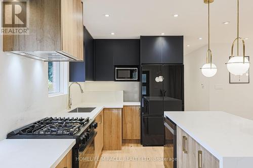 30 Chandler Drive, Toronto, ON - Indoor Photo Showing Kitchen With Upgraded Kitchen