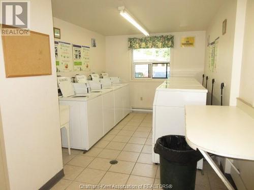 150 Park Avenue East Unit# 302, Chatham, ON - Indoor Photo Showing Laundry Room