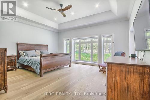 2705 14Th Line, Innisfil, ON - Indoor Photo Showing Bedroom