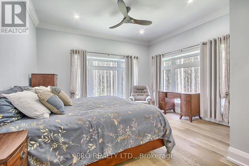 2705 14Th Line, Innisfil, ON - Indoor Photo Showing Bedroom