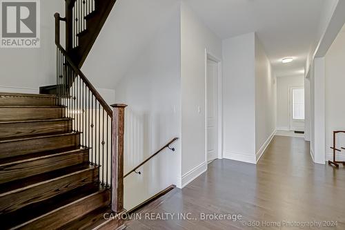 180 Sunset Vista Court, Aurora, ON - Indoor Photo Showing Other Room