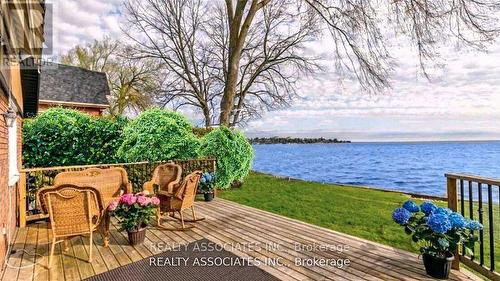 1737 Cedar Grove, Innisfil, ON - Outdoor With Body Of Water