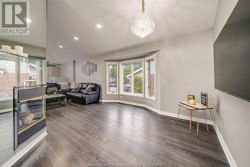 10884 Brentwood Crescent, Windsor, ON - Indoor