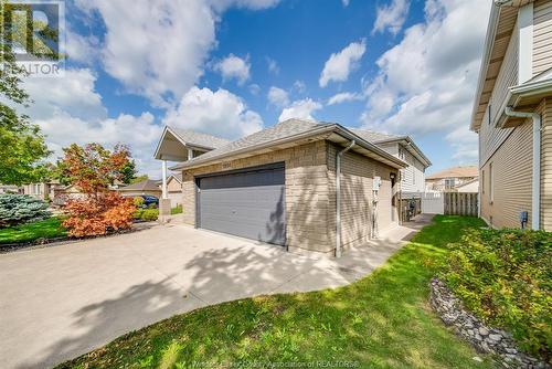 10884 Brentwood Crescent, Windsor, ON - Outdoor