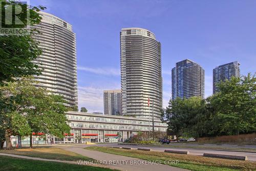 Th3 - 2230 Lake Shore Boulevard W, Toronto (Mimico), ON - Outdoor With Facade