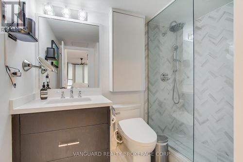 Th3 - 2230 Lake Shore Boulevard W, Toronto (Mimico), ON - Indoor Photo Showing Bathroom