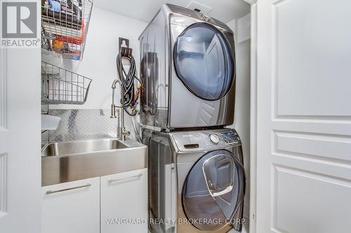 Th3 - 2230 Lake Shore Boulevard W, Toronto (Mimico), ON - Indoor Photo Showing Laundry Room