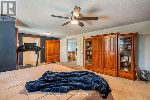 2495 Headon Road, Burlington, ON - Indoor Photo Showing Bedroom