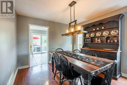 2495 Headon Road, Burlington, ON - Indoor Photo Showing Dining Room