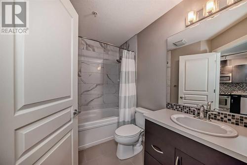 306, 1320 1 Street Se, Calgary, AB - Indoor Photo Showing Bathroom