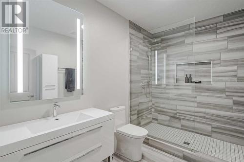 3830 Centre A Street Ne, Calgary, AB - Indoor Photo Showing Bathroom