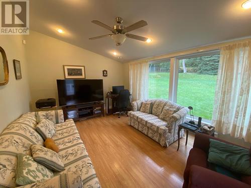 25 Dorchester Avenue, Corner Brook, NL - Indoor Photo Showing Living Room