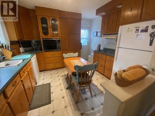 25 Dorchester Avenue, Corner Brook, NL - Indoor Photo Showing Kitchen