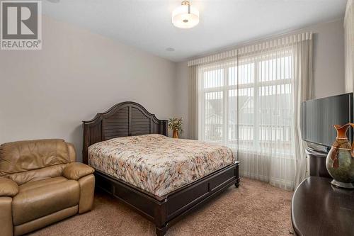 318 Mahogany Manor Se, Calgary, AB - Indoor Photo Showing Bedroom