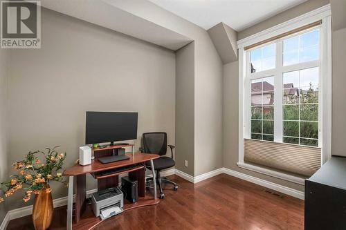 318 Mahogany Manor Se, Calgary, AB - Indoor Photo Showing Office