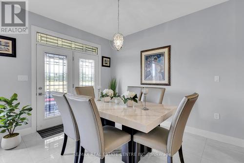 46 Rea Drive, Centre Wellington (Fergus), ON - Indoor Photo Showing Dining Room