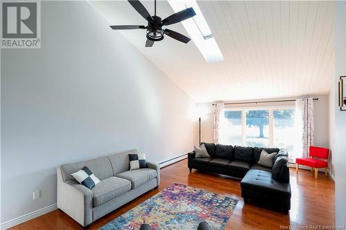 5 Westmount Drive, Saint John, NB - Indoor Photo Showing Living Room