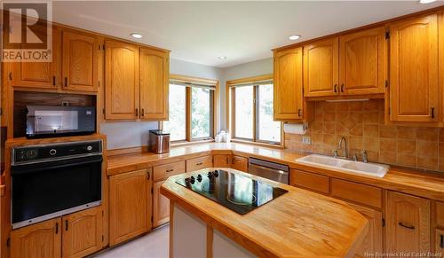 5 Westmount Drive, Saint John, NB - Indoor Photo Showing Kitchen