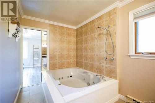 5 Westmount Drive, Saint John, NB - Indoor Photo Showing Bathroom