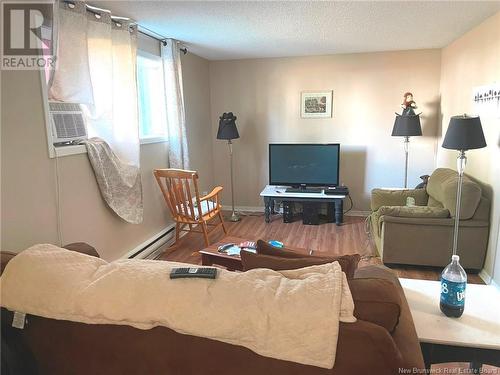 74 Murphy Avenue, Moncton, NB - Indoor Photo Showing Living Room