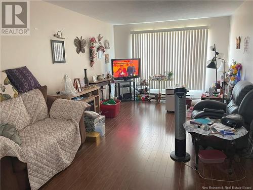 100 Vail Street, Moncton, NB - Indoor Photo Showing Living Room