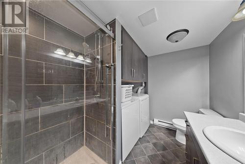 514 Burton Avenue, Sudbury, ON - Indoor Photo Showing Bathroom