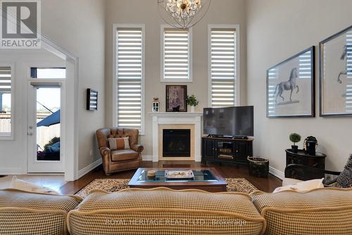 42 Grady Drive, Clarington (Newcastle), ON - Indoor Photo Showing Living Room With Fireplace